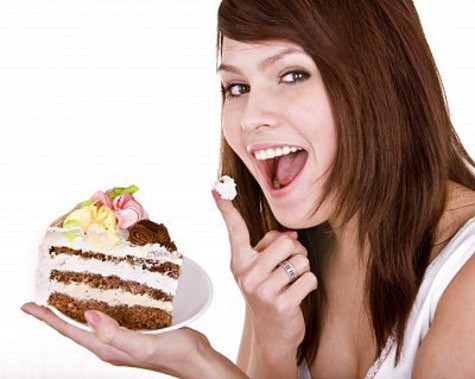 ВОТЬ! Сижу! Смотрю на торт! Как думаите какие мысли мну обуревают? )))))))))))))))))))))))))