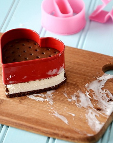 Какой бы тортик испечь? Напишите рецепт Вашого самого вкусного и любимого торта! :)